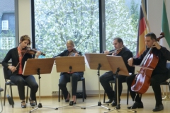 p1090956